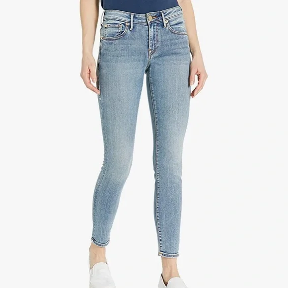 True Religion Jennie Buddha Back Pocket Skinny Jeans - Picture 2 of 10